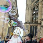 Bulles de savon géantes aux Festivités de la Saint-Nicolas à Metz